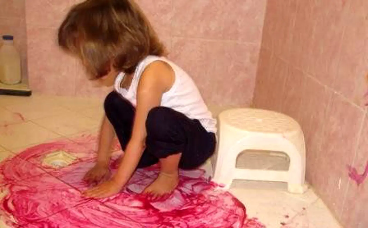 ساخت اسباب بازی در خانه، برق چشمش را ببینید!