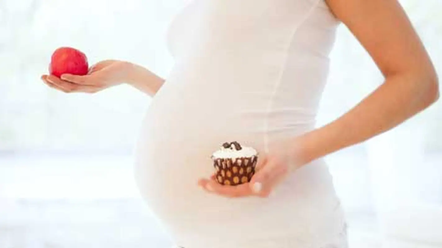 چه چیزی قورت بدهم که جنین لذتش را ببرد؟