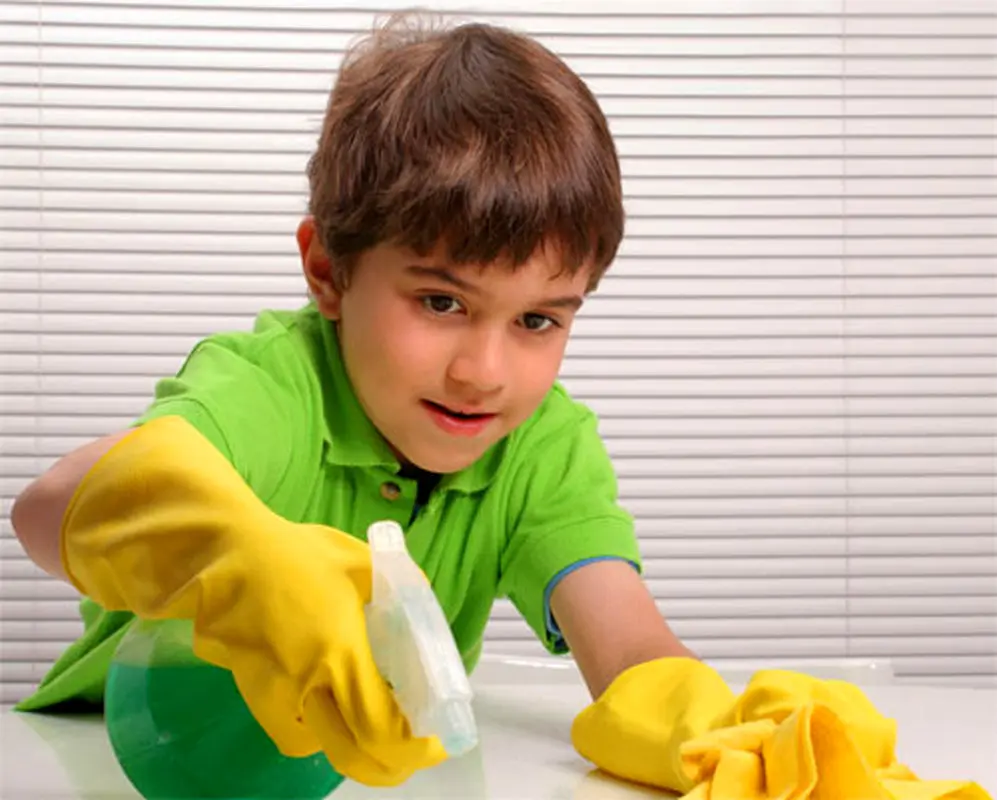 چگونه کودکان مسئولیت پذیر تربیت کنیم؟