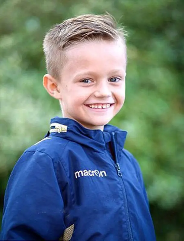 عکس کودک عجیب، دارای دو ردیف دندان!