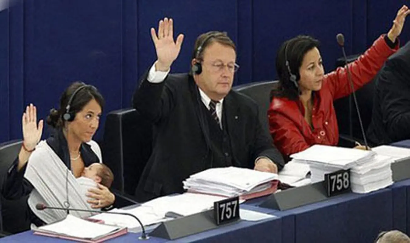 اعضای پارلمان اروپا، حضور کودکی همراه مادرش