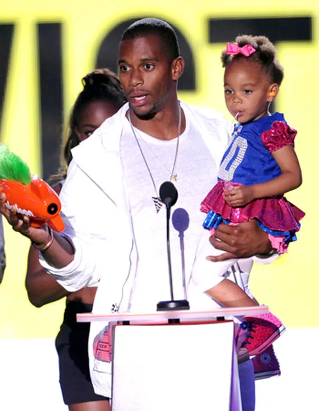 پدران هالیوودی و فرزندانشان، آغوشی گرم