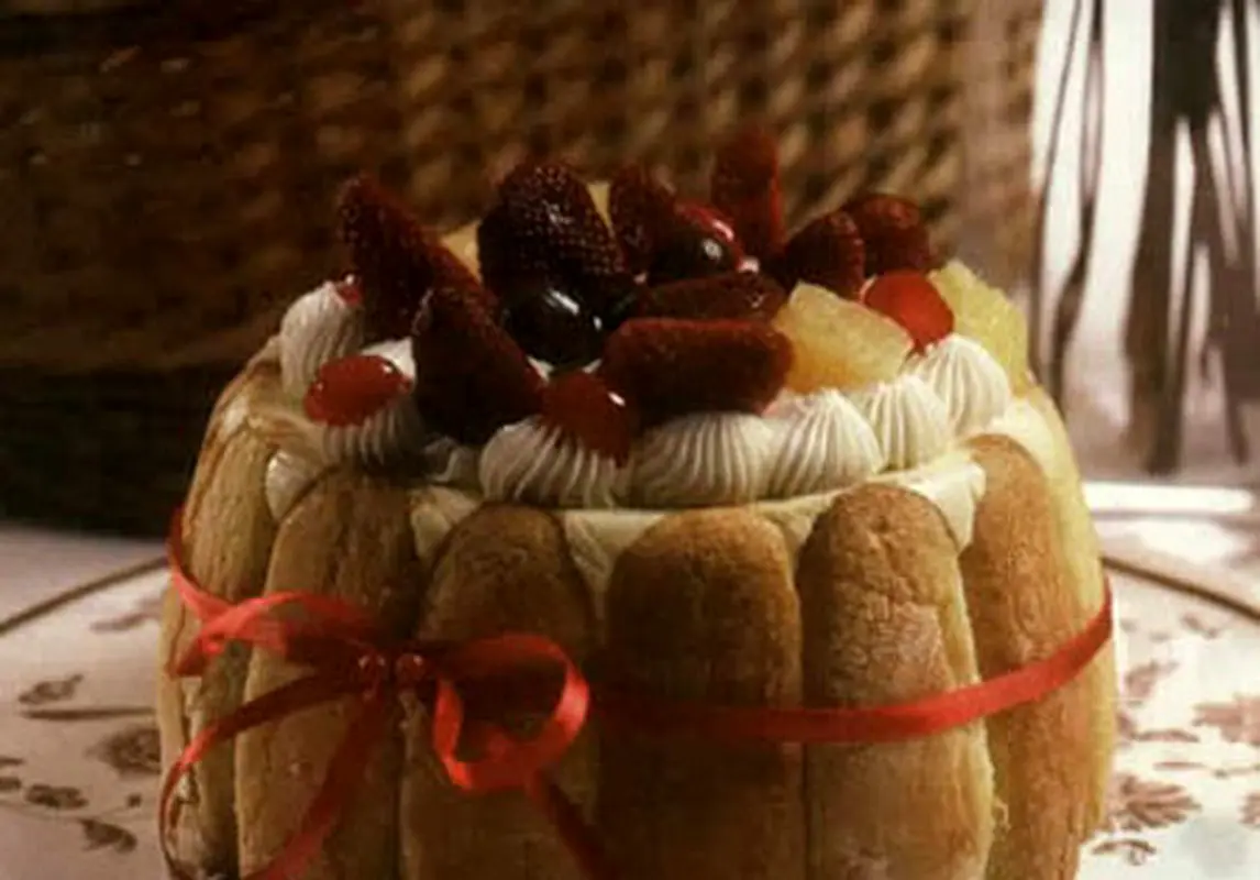 دسر خوشمزه برای کودکان، طرز تهیه شارلوت