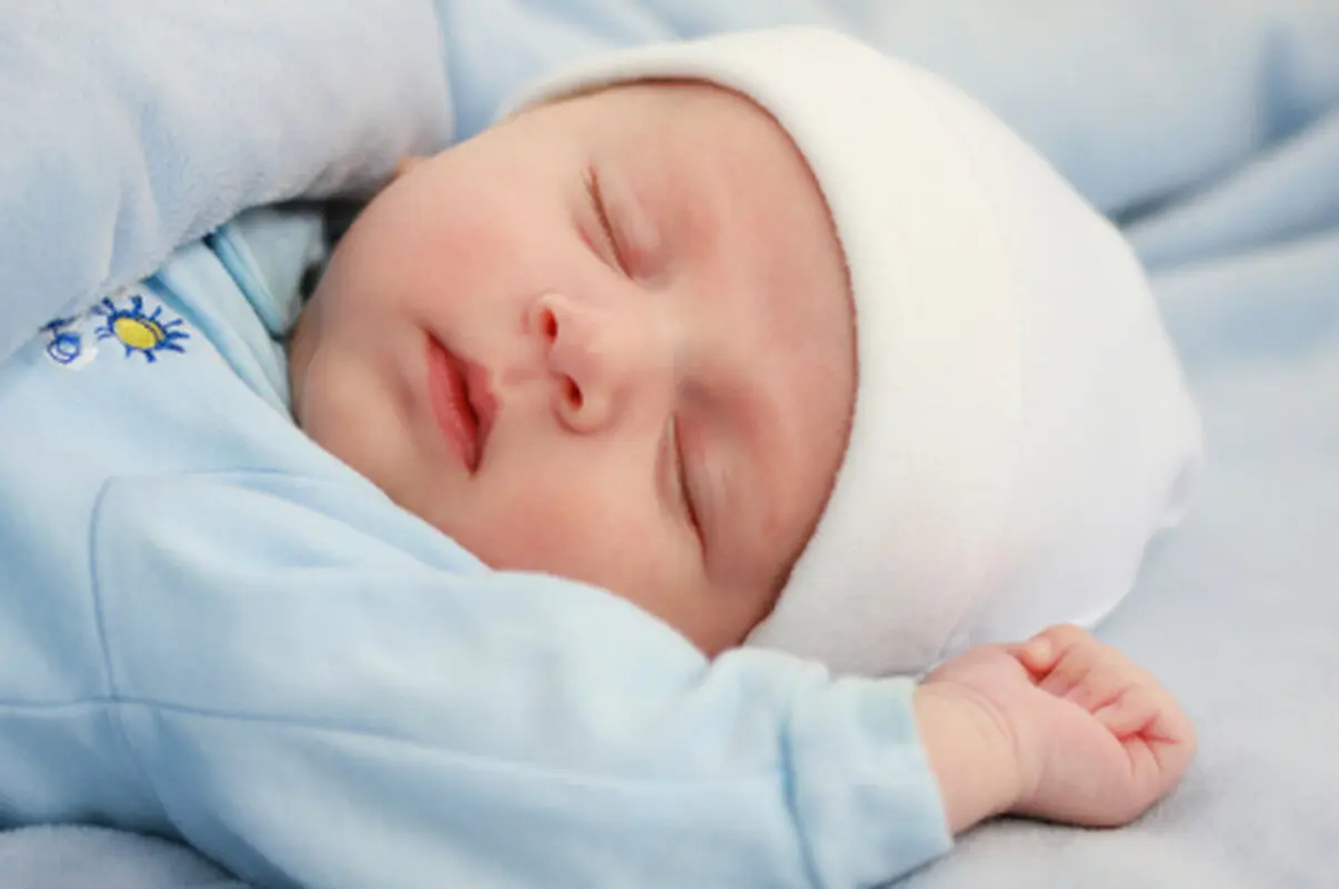 عوامل بی خوابی بچه ها، چه باید کرد؟