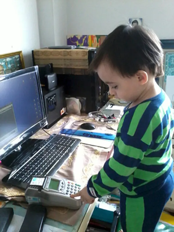 تاثیر رسانه ها بر کودکان، چگونه است؟