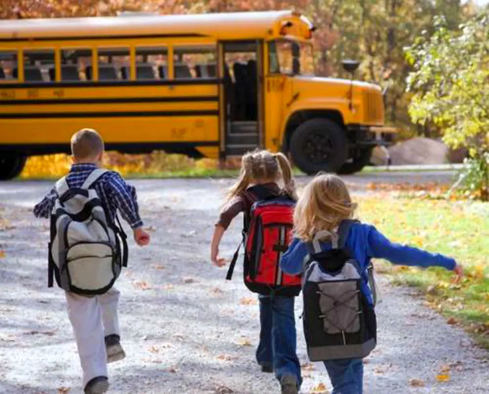 رفتن به مدرسه و ترفندهای صبحگاهی برای کودک