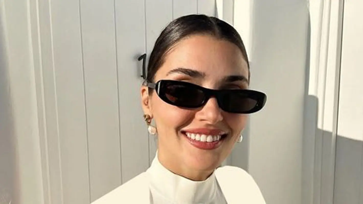 راز درخشش هانده ارچل در هفته مد میلان با کت و شلوار دهه هفتادی / گوشواره هایش کولاک کرد