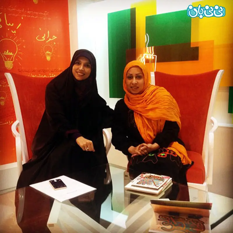 خانم عرفان نظر آهاری، کتاب را زندگی نمی‌کنیم