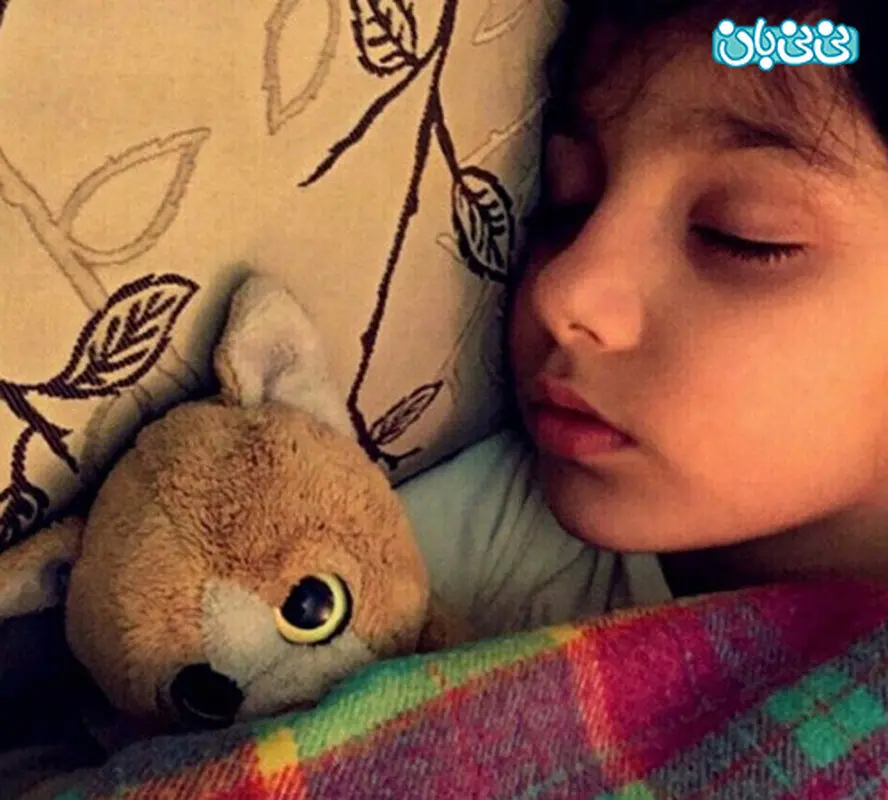 دختر لاله صبوری، سیاره کودکی