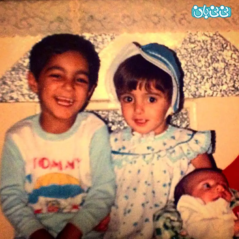 عکس عمو مهربان، دوران کودکی