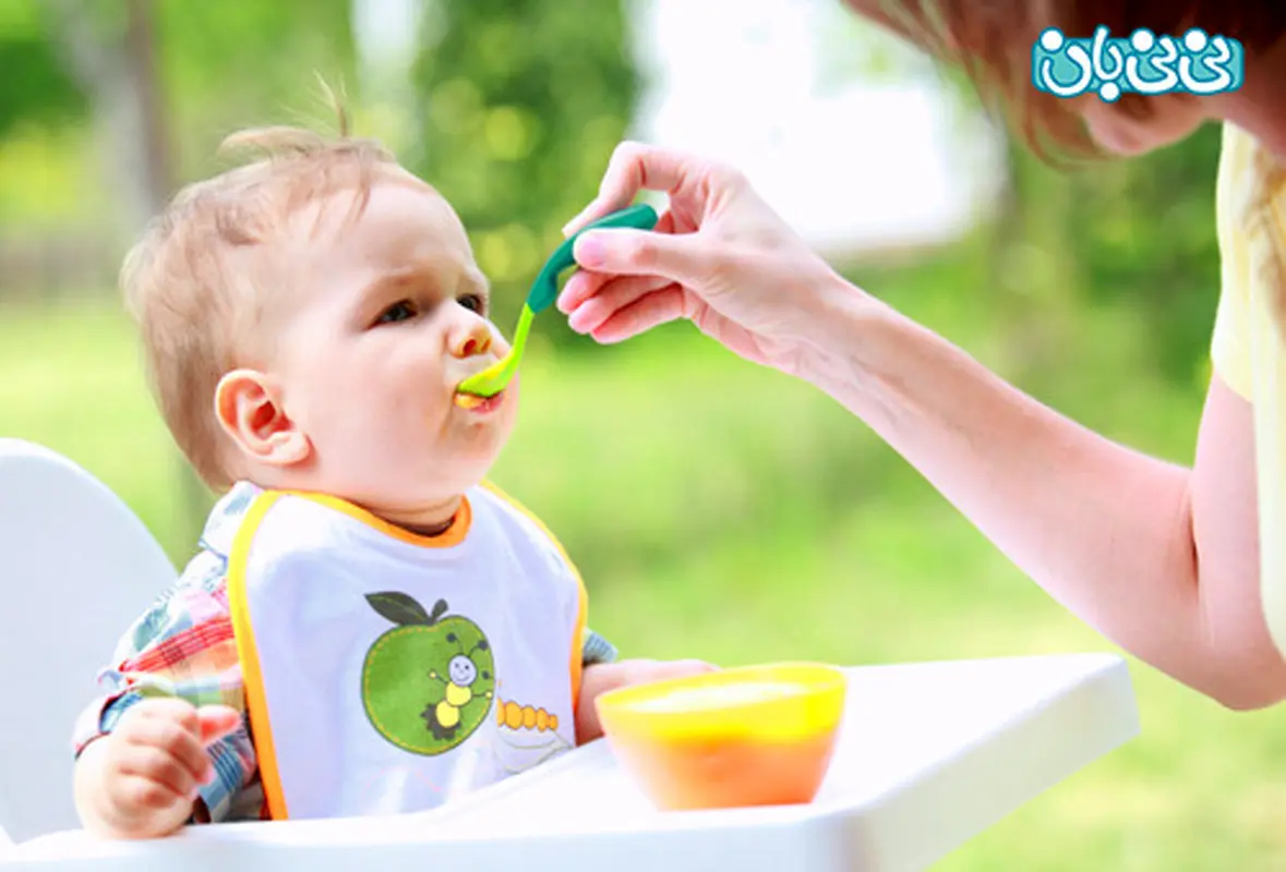 شروع غذا دادن به نوزاد، چند ماهگی خوبه؟