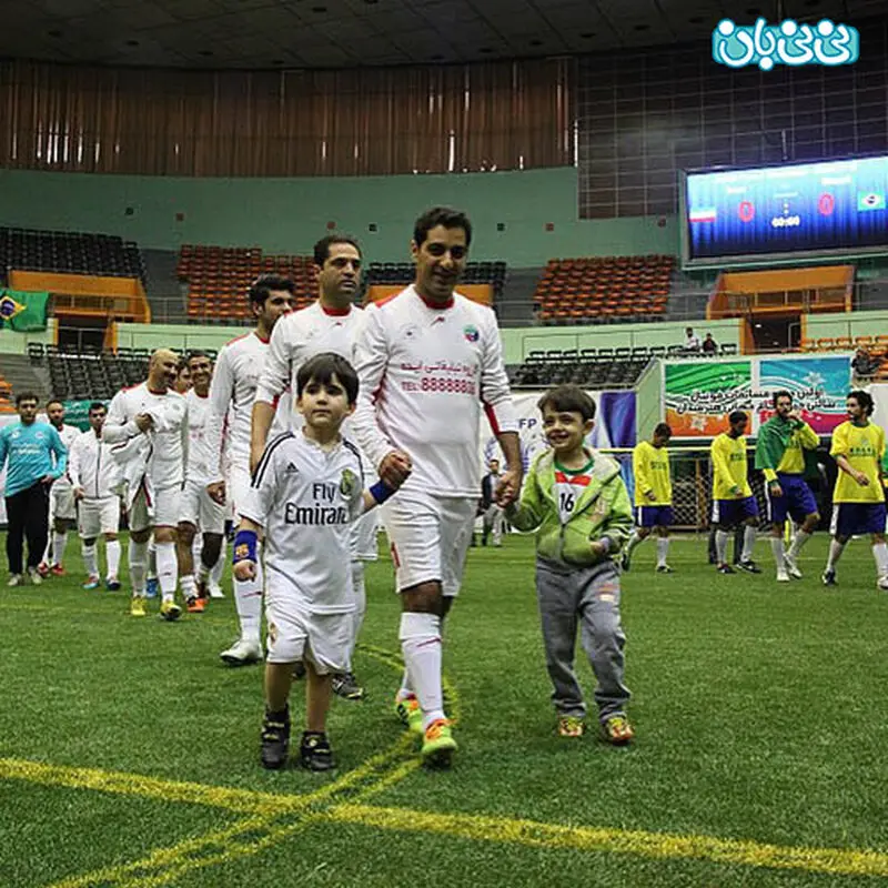 عمو مهربان مجری، جام جهانی فوتبال هنرمندان