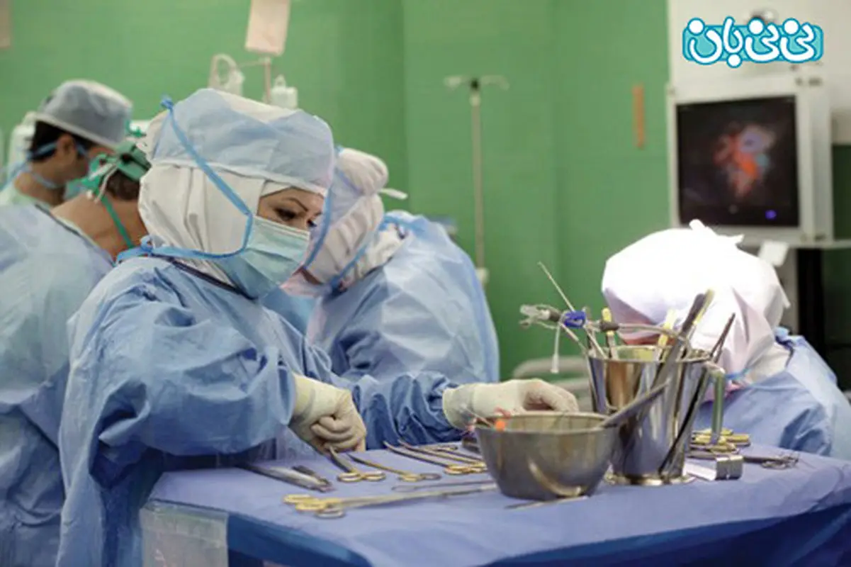 علت افتادگی رحم و مثانه چیست؟