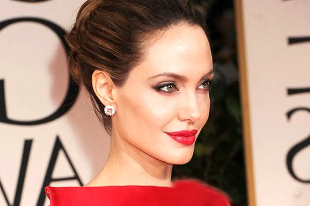 آنجلینا جولی بازیگر، تمام جراحی‌هایش