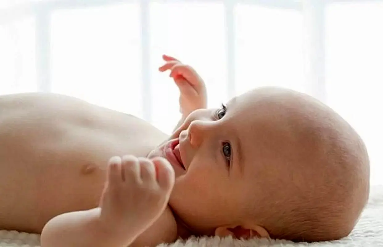 آیا صاف بودن پشت سر نوزاد خطرناک است؟