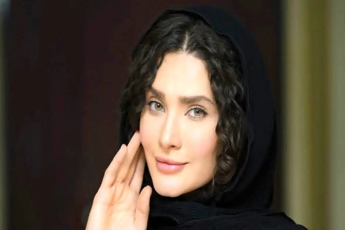 پیراهن رنگارنگ بازیگر زن بچه مهندس را ببینید