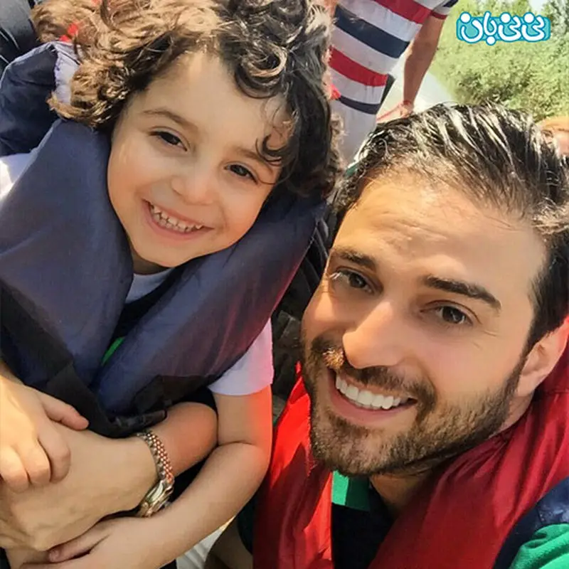 سلفی بابک جهانبخش، همراه پسرش در قایق