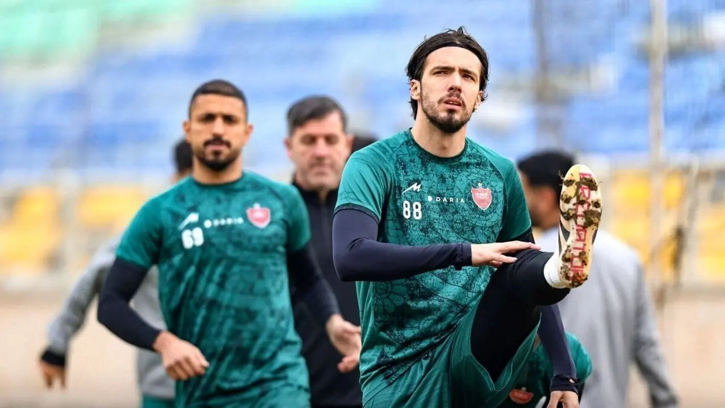 یک خارجی جدید در پرسپولیس که در کشورش حسابی محبوب است! (عکس)