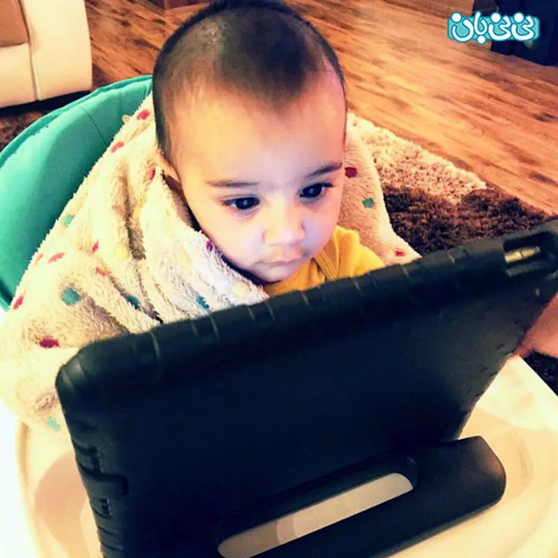 پسر عماد طالب زاده، عکس یهویی با آی پدش