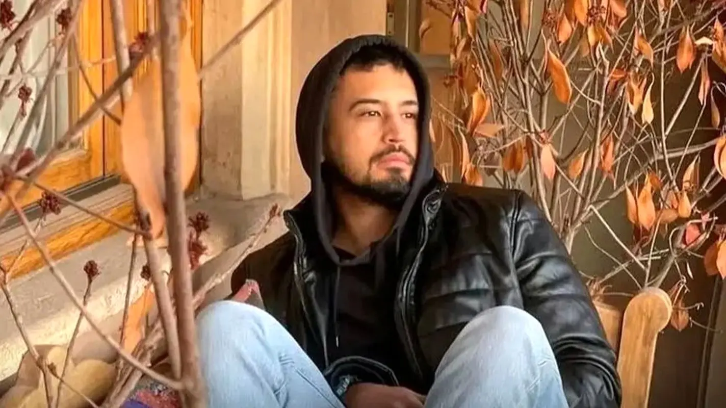 عکس مادر عزادار مهرداد صدیقیان با شوهرش که اشک همه را درآورد!