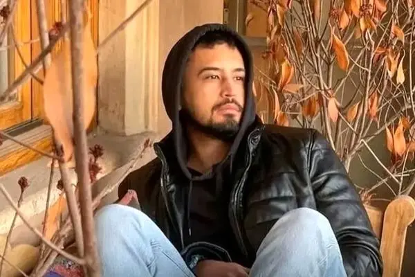 عکس مادر عزادار مهرداد صدیقیان با شوهرش که اشک همه را درآورد!