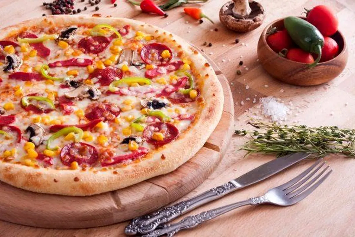 طرز تهیه پیتزا ایتالیایی خانگی که همه عاشقش می‌شن