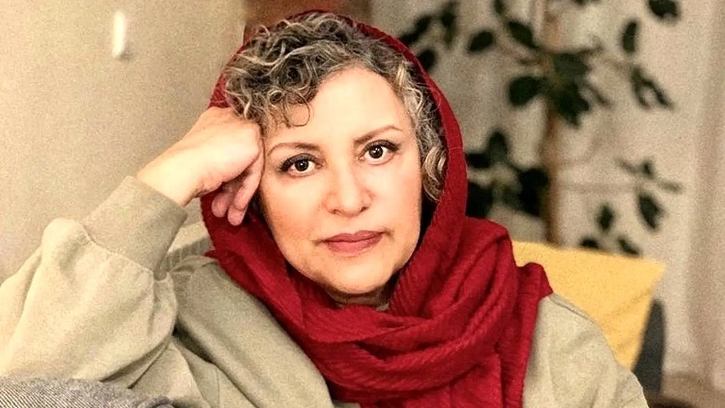 جشن تولد عجیب 63 سالگی رویا تیموریان با کیک شکلاتی خاص!