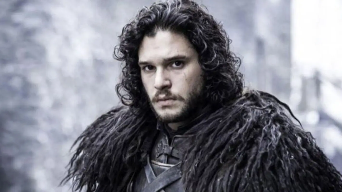 بازیگر تاج و تخت در کنار اسطوره فوتبال (عکس)