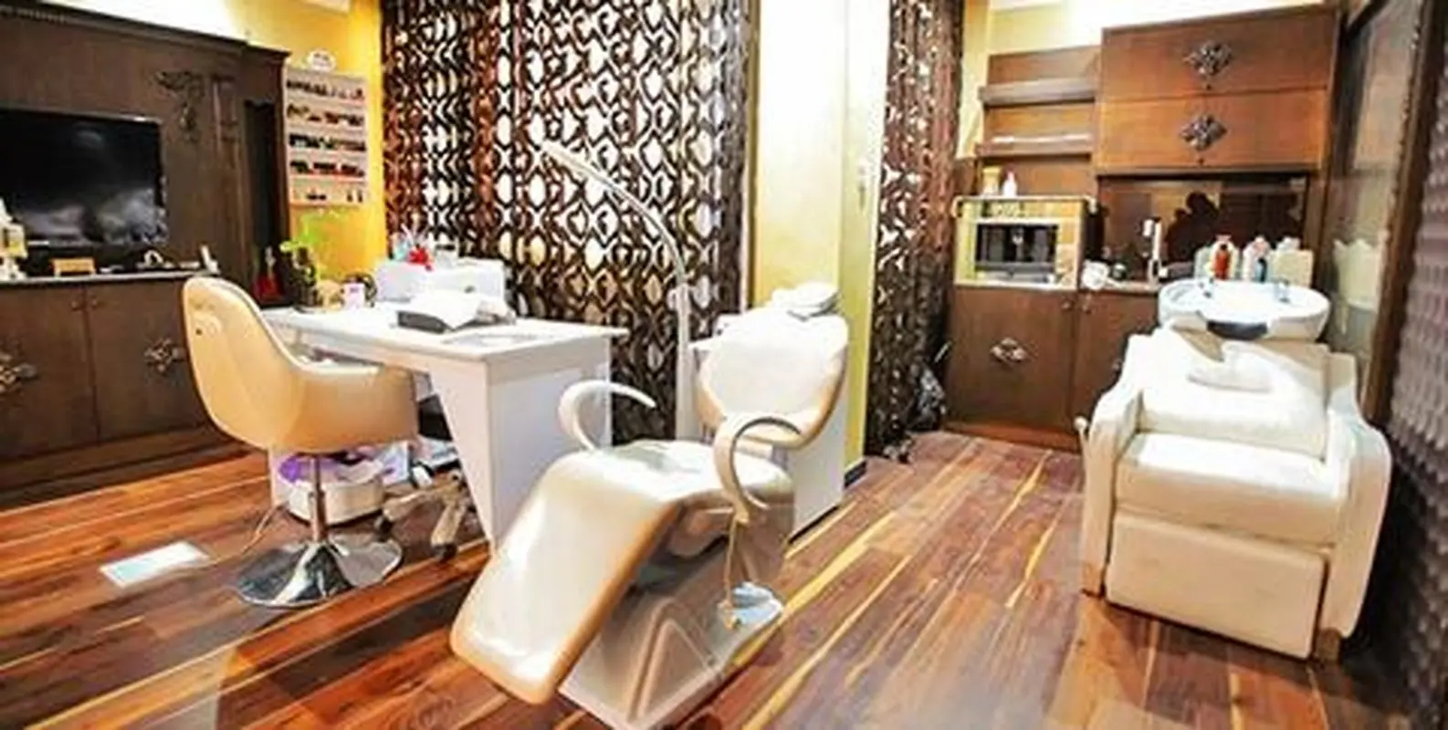 آرایشگرها نمی‌توانند عمل زیبایی انجام دهند