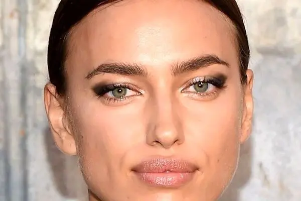 قانون ایرینا شایک برای دختر یکی یک دانه اش: موبایل و اینستاگرام ممنوع!