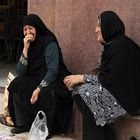 تخمه با دندان‌ها چه می‌کند؟