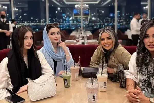 عکس های لورفته از دورهمی های سارا و نیکا/ دخترای نقی چه قرتی شدند