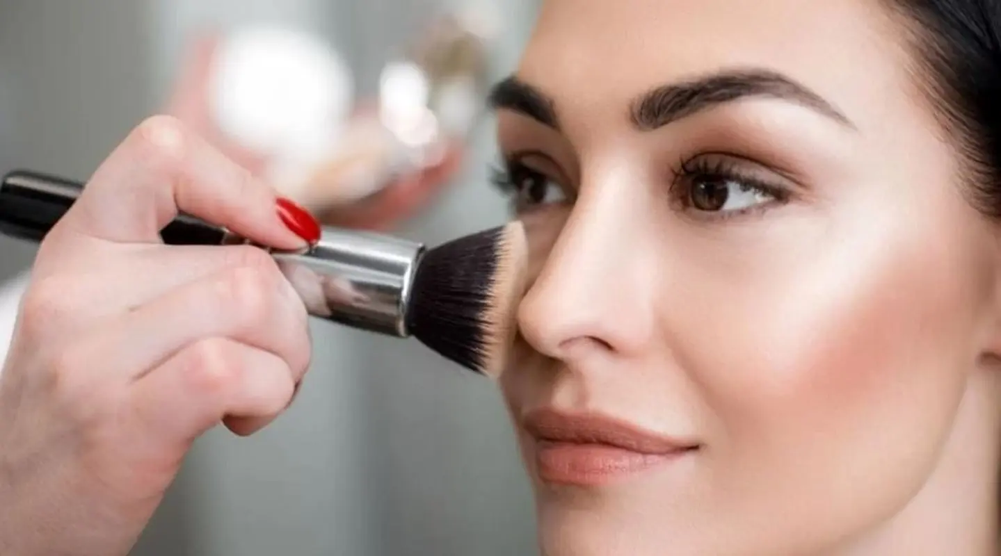 رژگونه مایع یا رژگونه پودری، کدام یک را باید ترجیح بدهید؟ 