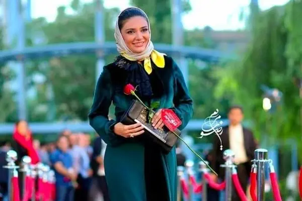 عکسی ناب از لیندا کیانی در آغوش مادر پیرش + عکس های خصوصی خانوادگی