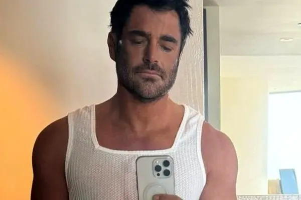 عکس جنجالی رضا گلزار با استایل خاص و موهای نامرتب