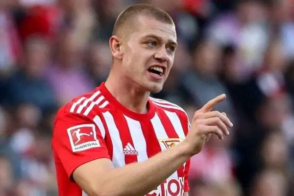 جنجال روز ؛ فوتبالیستی با موی پلنگی! (عکس)