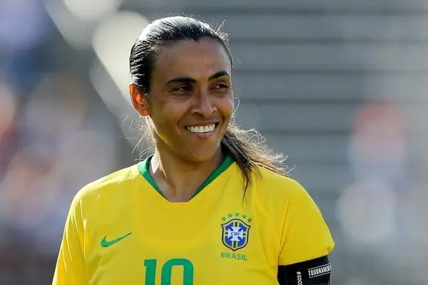 این خانم برترین فوتبالیست تاریخ زنان است / تمایل اسطوره برای مادر شدن به شرط...؟!