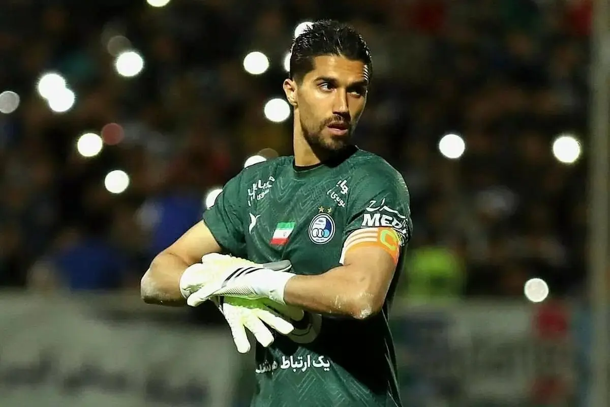 بمب خبری در دست حسین حسینی است؟