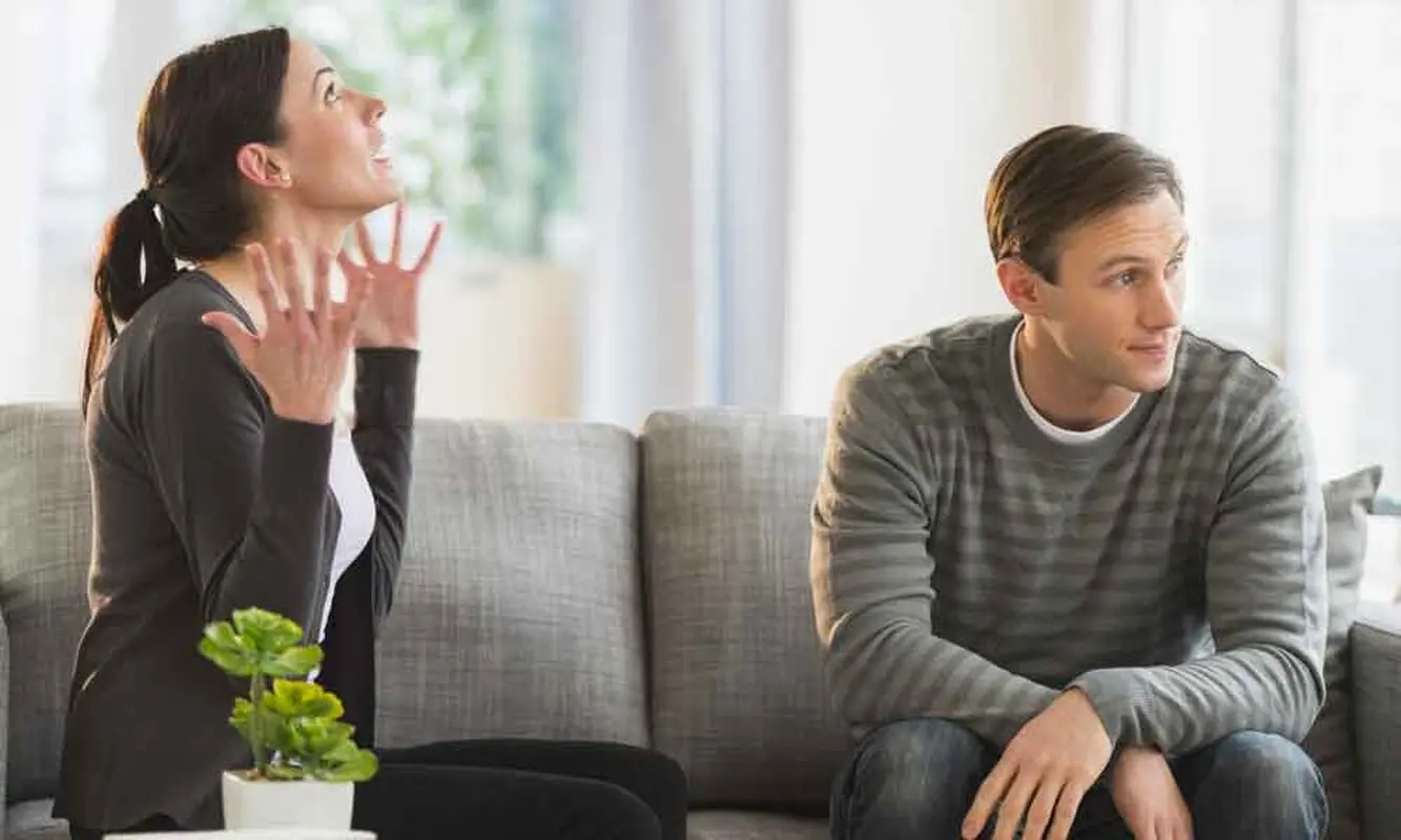 با شوهر بی‌مسئولیت چه کنیم؟ راهکارهایی برای زندگی آرام‌تر
