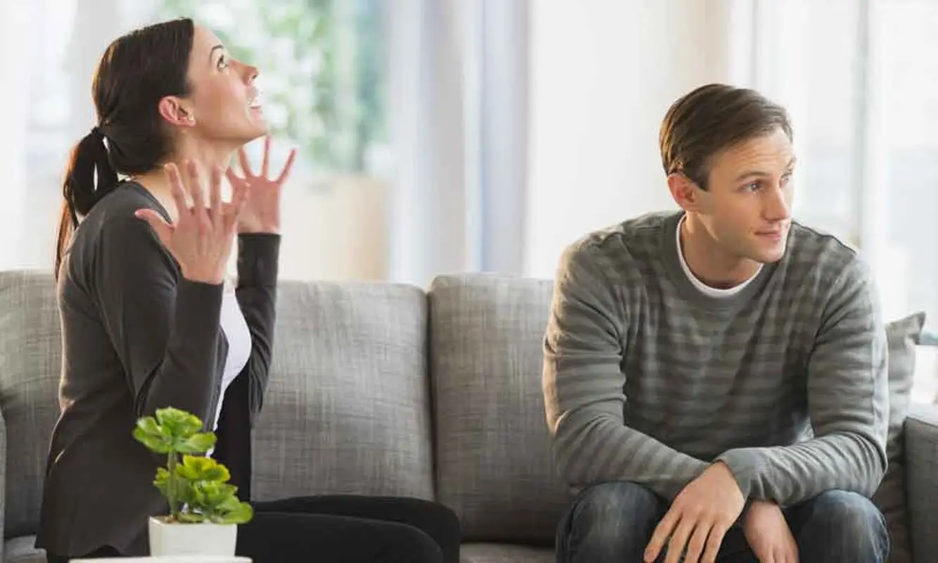 با شوهر بی‌مسئولیت چه کنیم؟ راهکارهایی برای زندگی آرام‌تر
