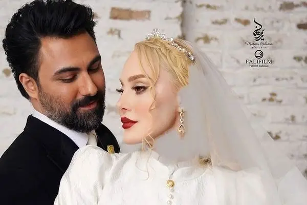 دکوراسیون سفید و مینیمال منزل آرام جعفری، عروس دهه پنجاهی با مبلمان راحتی و پاسیو دلباز
