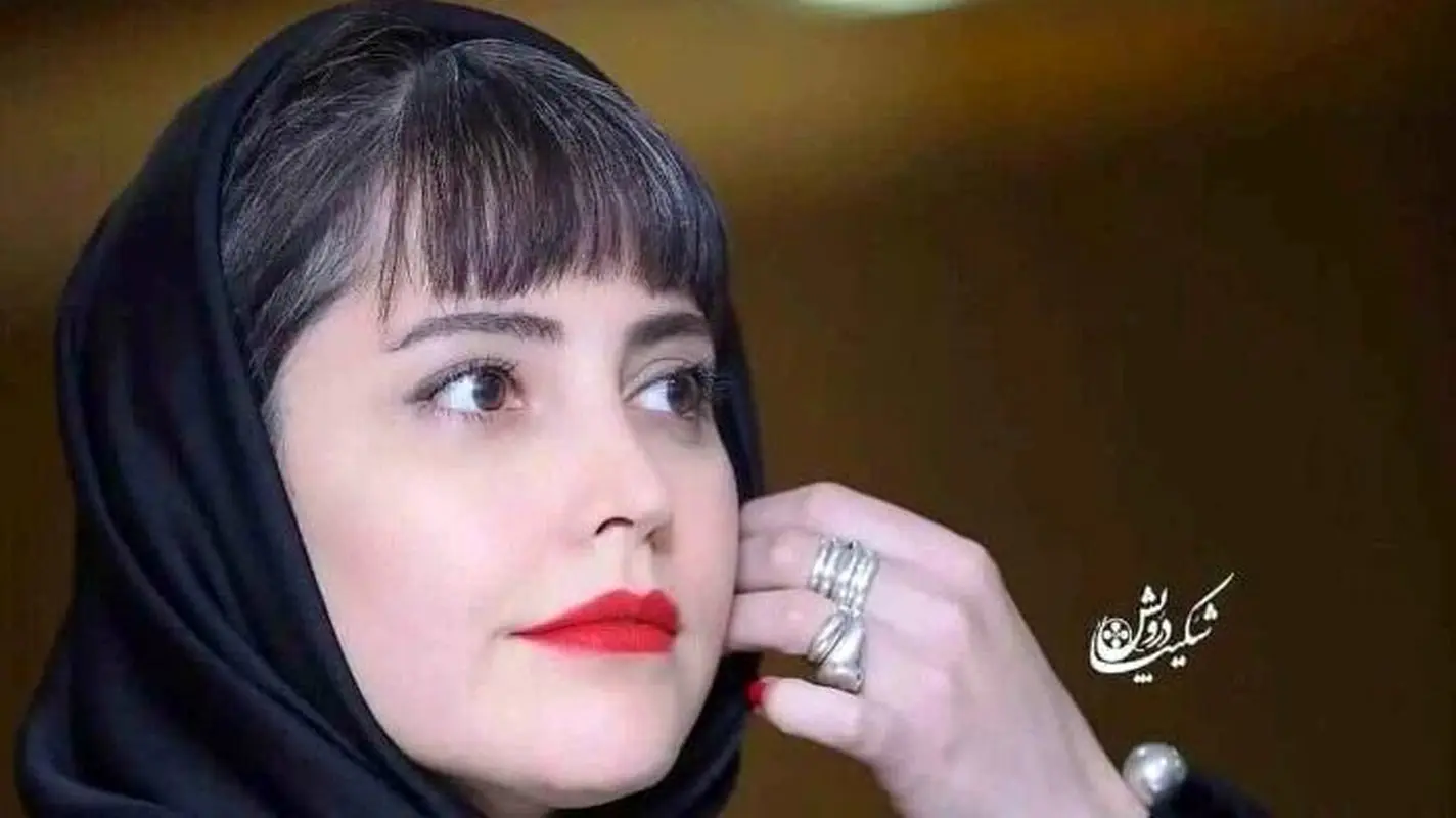 حقایق شوکه کننده از ازدواج و بارداری شبنم قربانی / بی حاشیه در کنار شوهرش !