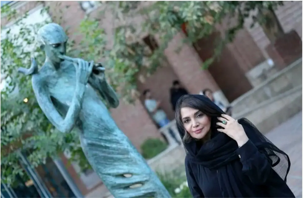 گرد پیری روی صورت این هنرپیشه خاطره انگیز زن هم نشست (عکس)