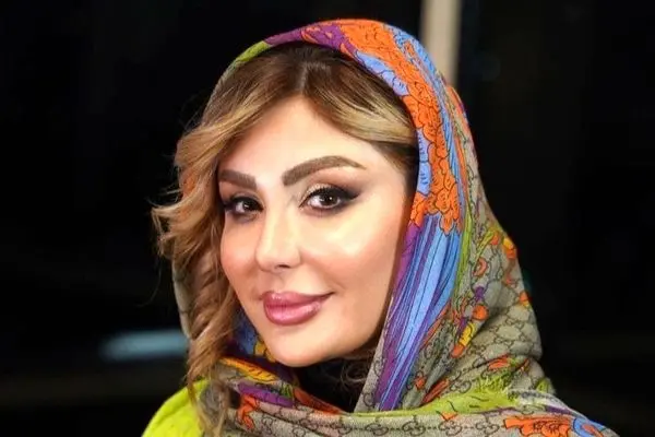 عکس کودکی خانم سلبریتی سرشناس و مادرش منتشر شد!