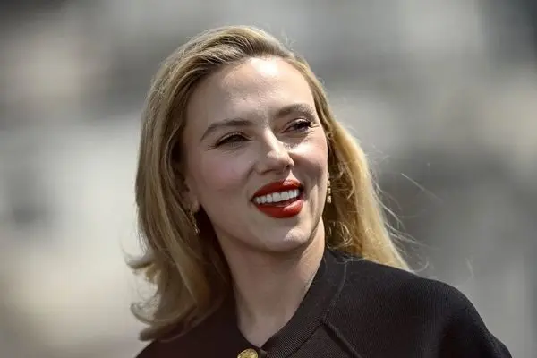 آیا زیبایی اسکارلت یوهانسون طبیعی است؟ / این زن همیشه زیباست