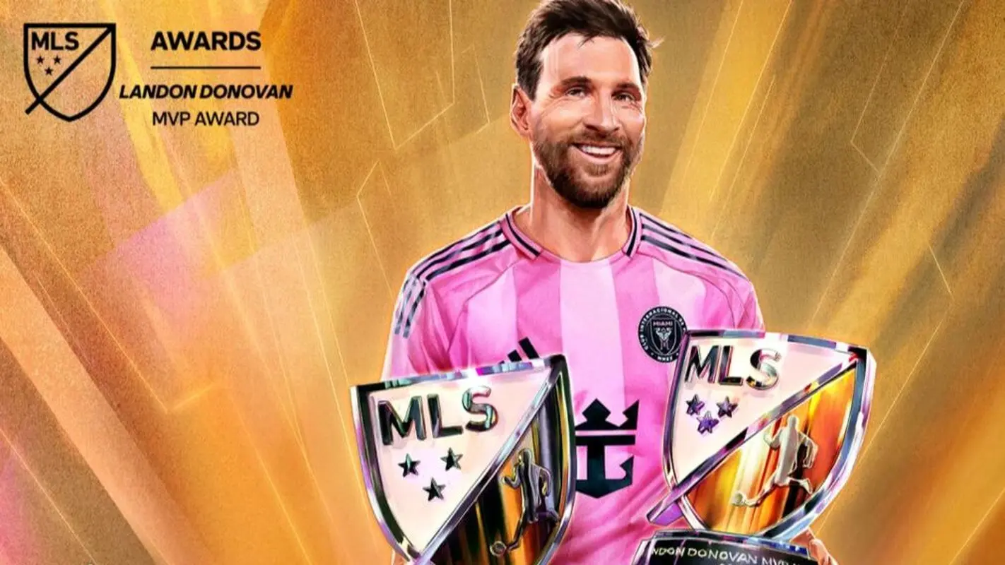 پادشاه را با جایزه جدید ببینید + عکس