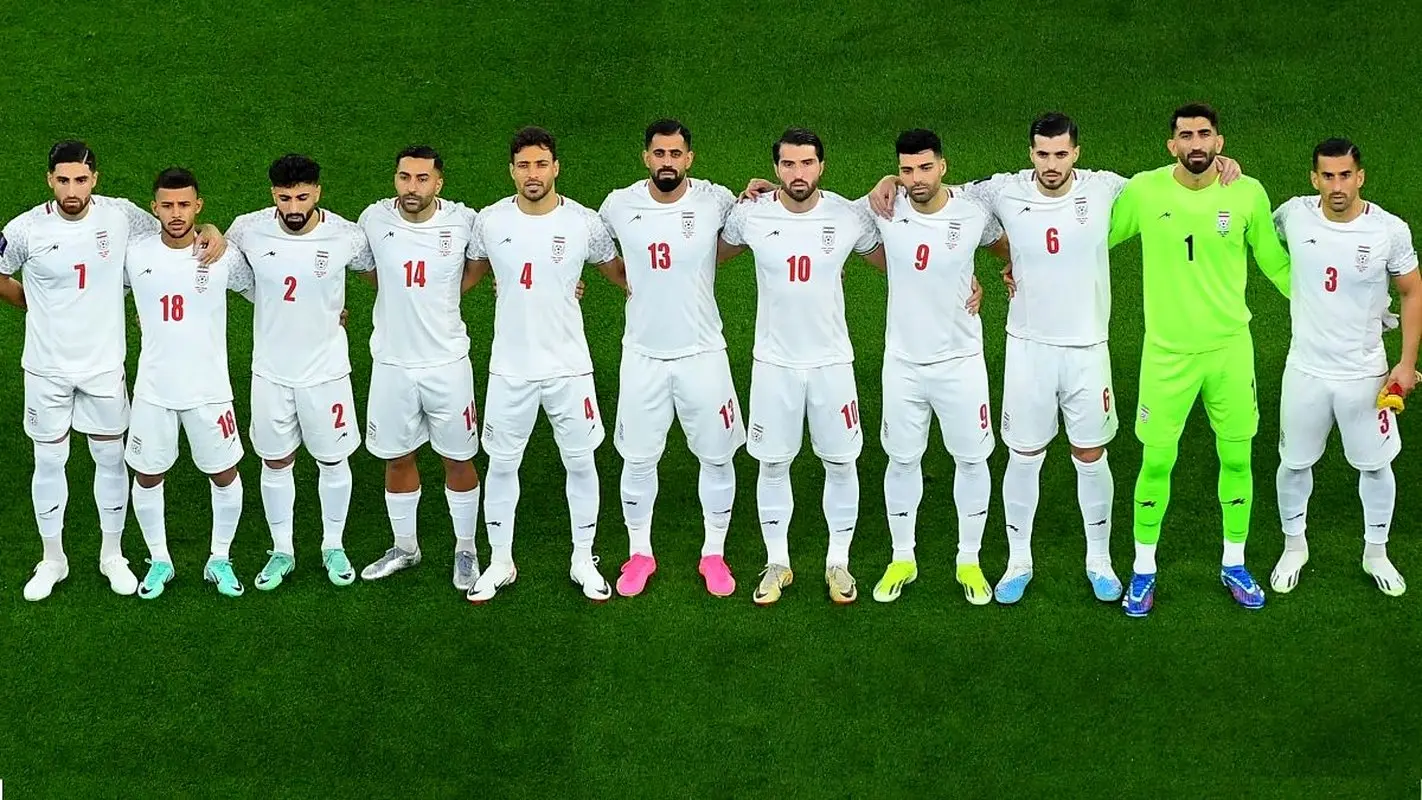 خبر فوری ؛ تیم ملی فوتبال بی زن و بچه شد!