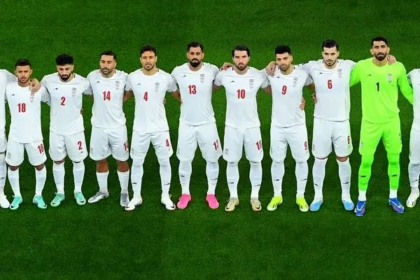 خبر فوری ؛ تیم ملی فوتبال بی زن و بچه شد!