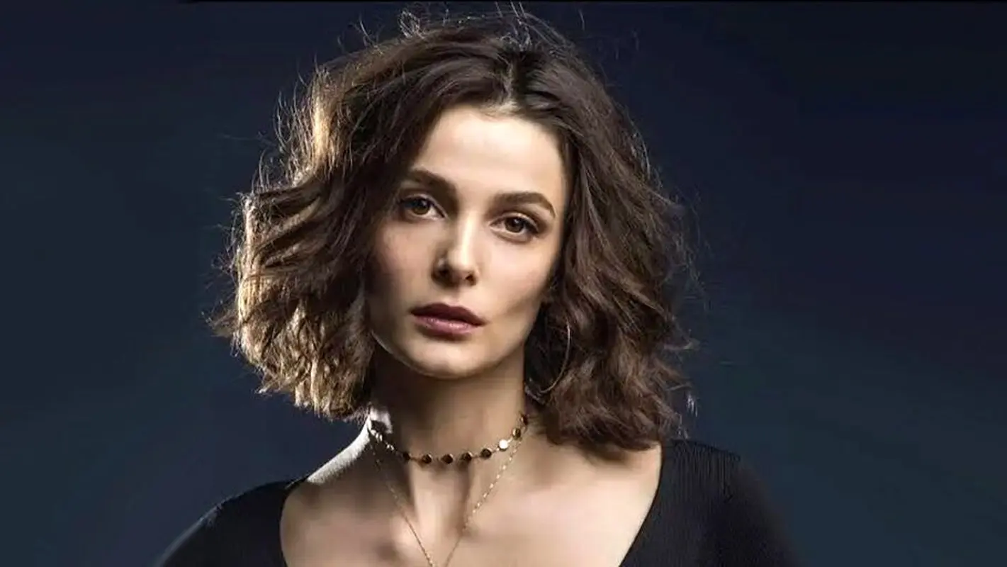 ایده این سلبریتی برای از بین بردن پف چشم (عکس)