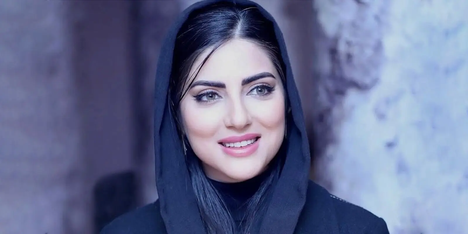 لاکچری‌ترین چیدمان خانه هلیا امامی؛ ترکیب مبلمان میلیاردی با رنگ‌های ایرانی پسند!